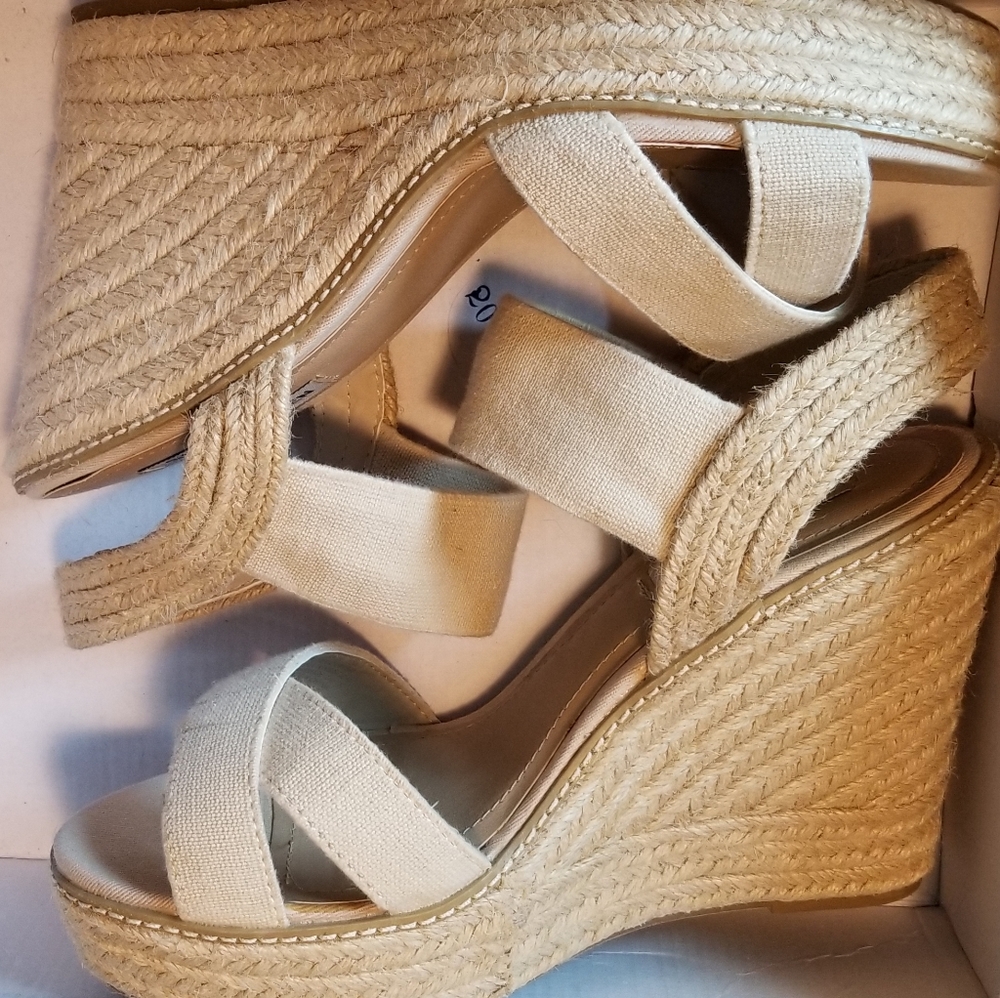 Steve Madden Wedges! Size 10W